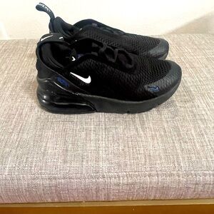 Black and Blue Nike 270